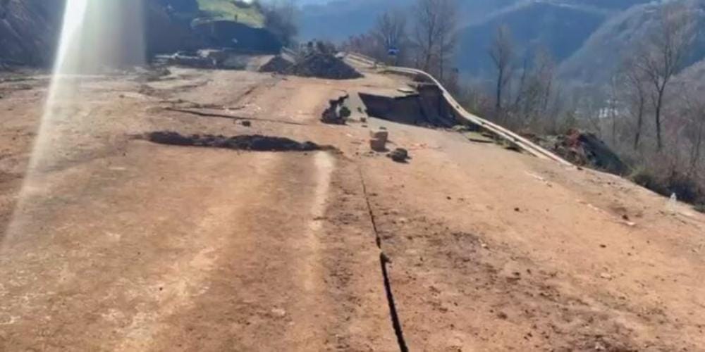 Aksi Librazhd-Prrenjas: Paqëndrueshmëria Gjeologjike Kërkon Rrugë të Re