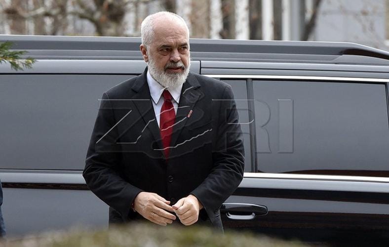 Rama mbështet vendimin e Kuvendit për Ballukun, ironizon opozitën