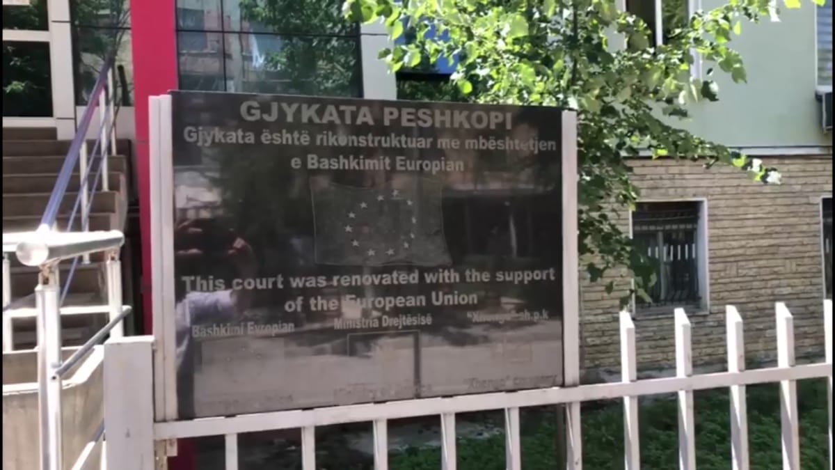 GJYKATA E DIBRËS NDRYSHON MASAT E SIGURISË PËR TË NDALUARIT DHE TË AKUZUARIT E DOSJES SË ASHK