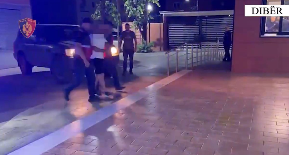 Tjetërsimi i pronave në Dibër/ Falsifikuan dokumentet, masa sigurie për 14 punonjës të Kadastrës dhe përfituesit