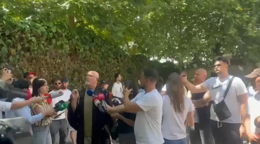 Vendimi i Gjykatës për Protestuesit: Dy Nën Arrest Shtëpie, të Tjerët Lirohen