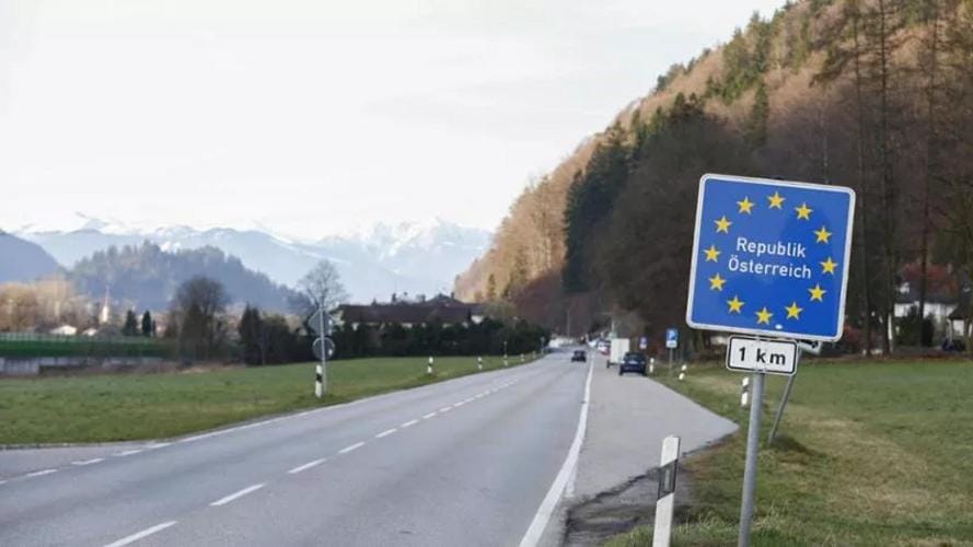 Austria Rikthen Emigrantët në Itali: Rritet Presioni mbi Romën me Rregullat e Reja Europiane