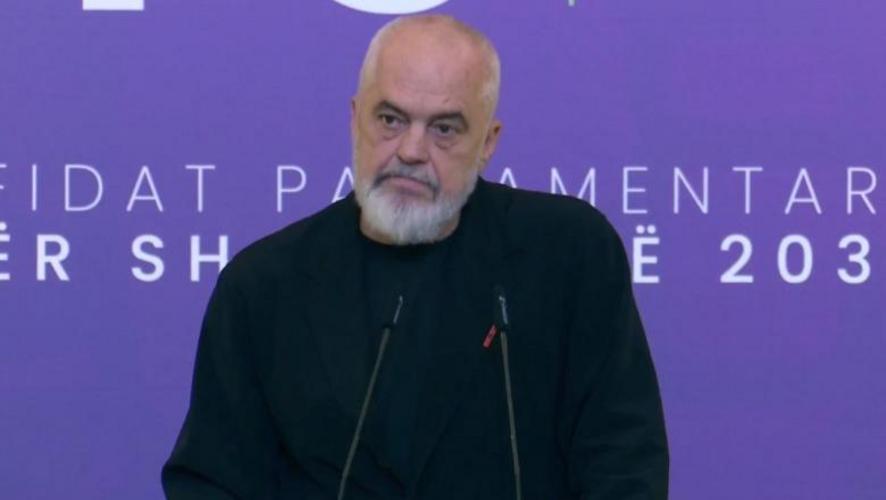 Qeveria Mblidhet në Pogradec: Strategjitë për Vitin e Ri Politik