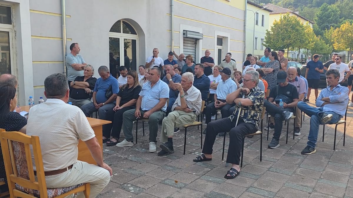 KËSHILLI BASHKIAK MAT VAZHDON DËGJESAT PUBLIKE PËR REFORMËN TERRITORIALE