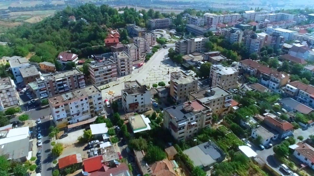 REVISTA MONITOR/ Shqipëria, një “fshat i madh”, vetëm 6 bashki klasifikohen si “qytet”. Bashkia Mat klasifikohet ne vendin e 20-të me 47% i urbanizuar