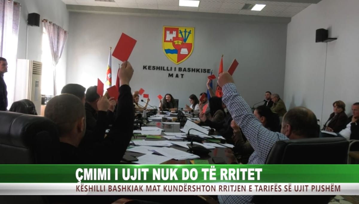 Këshilli Bashkiak Mat i thotë JO rritjes së çmimit të ujit të pijshëm