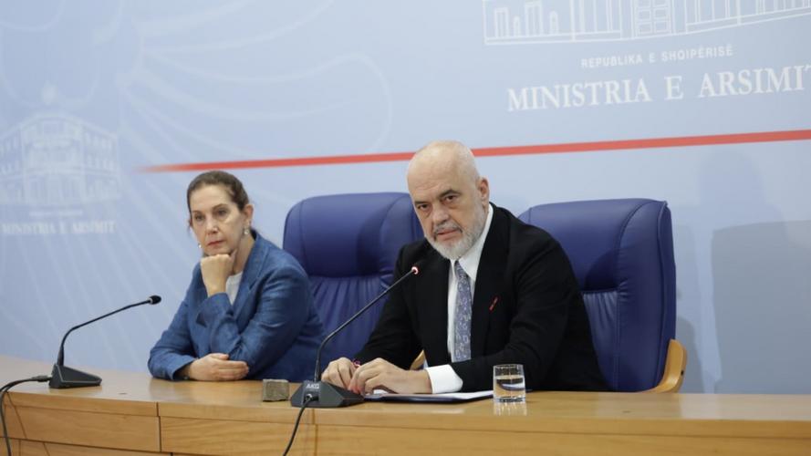 Kryeministri Denoncon "Luftën Hibride" dhe Dhunën në Protesta