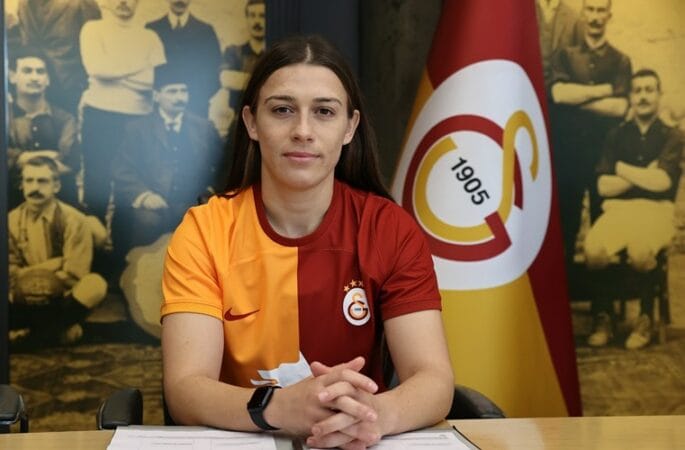 Megi Doçi firmos për Galatasaray: Nder për mua të vij këtu, dua titullin!