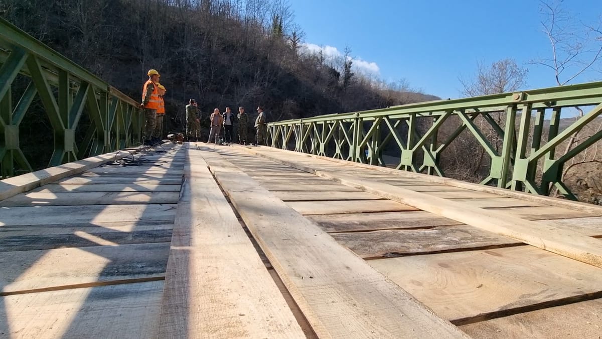 Ndërtohet ura tip Baily në Stojan