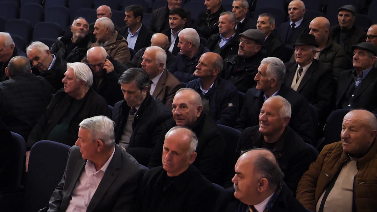 “Takim brezash”, ish ushtarakë dhe ushtarakë të Dibrës mblidhen në qytetin e Peshkopisë