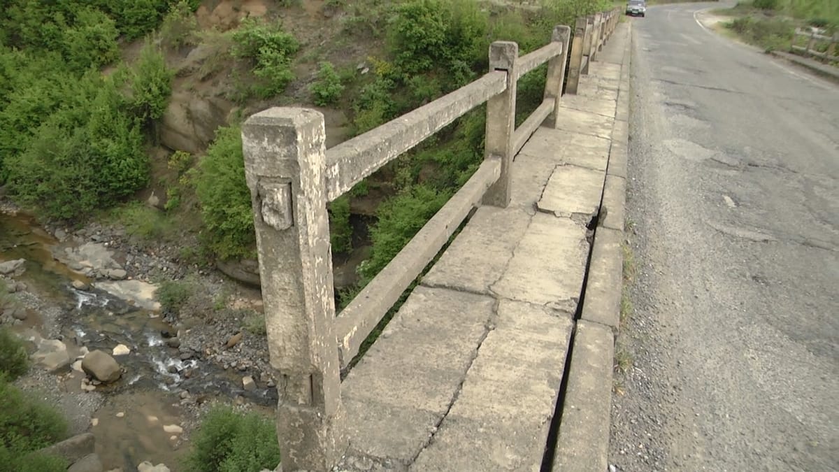 MAT/ URAT PA MBROJTËSE METALIKE