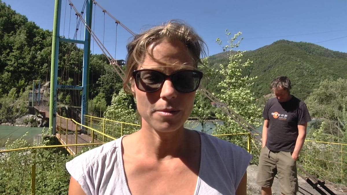 Çifti gjerman që ka nisur një tur udhëtimesh me kamper, mahnitet nga natyra shqiptare