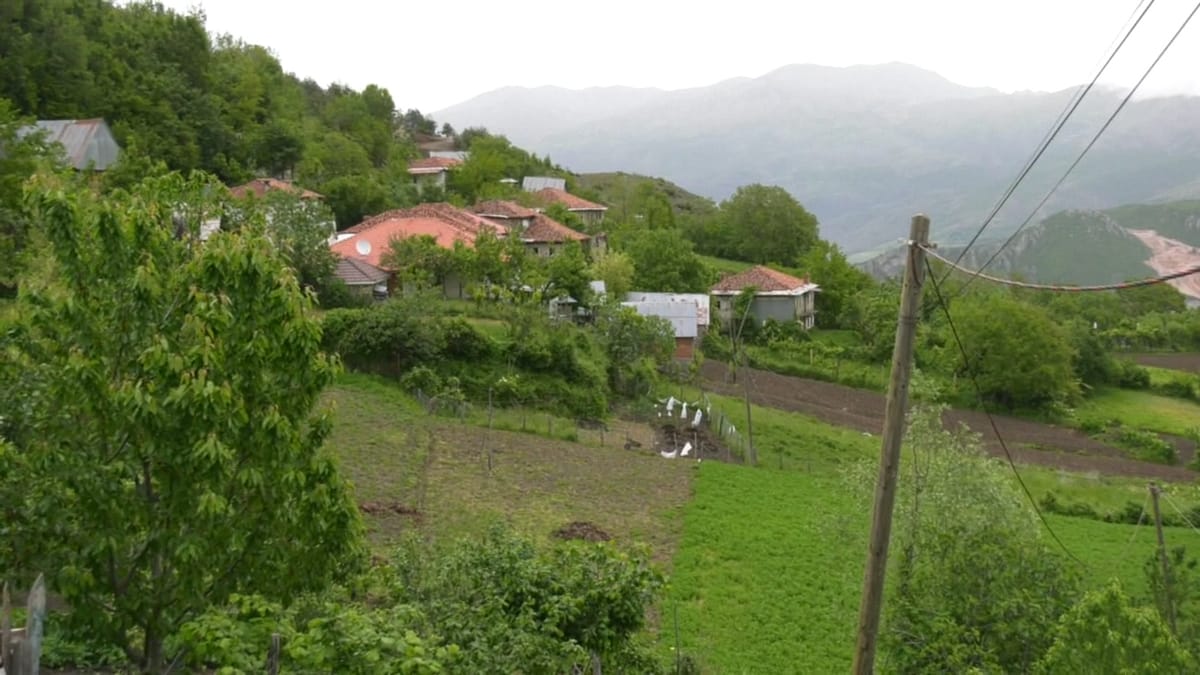 Petralba, fshati i boshatisur