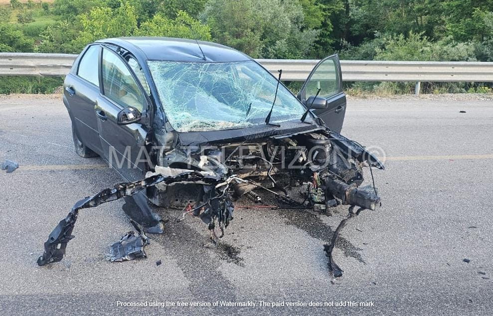 Aksident në rrugën e Arbrit në Xibër, makinat bëhen copash