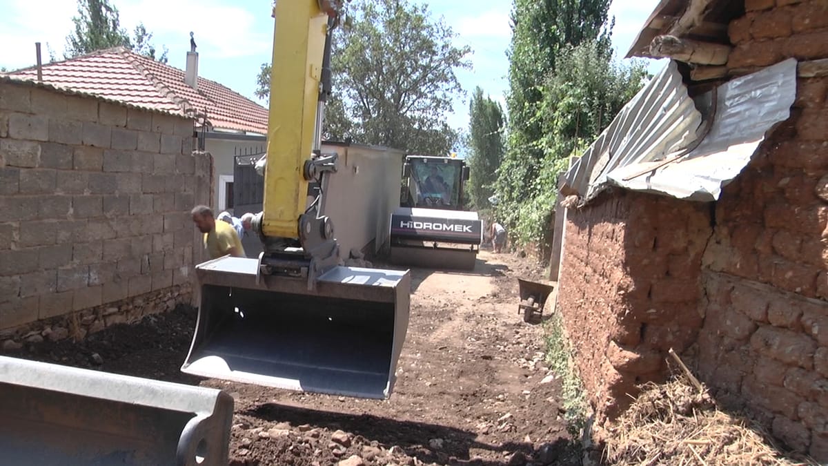 REHABILITIMI I RRUGËVE RURALE NË BASHKINË DIBËR