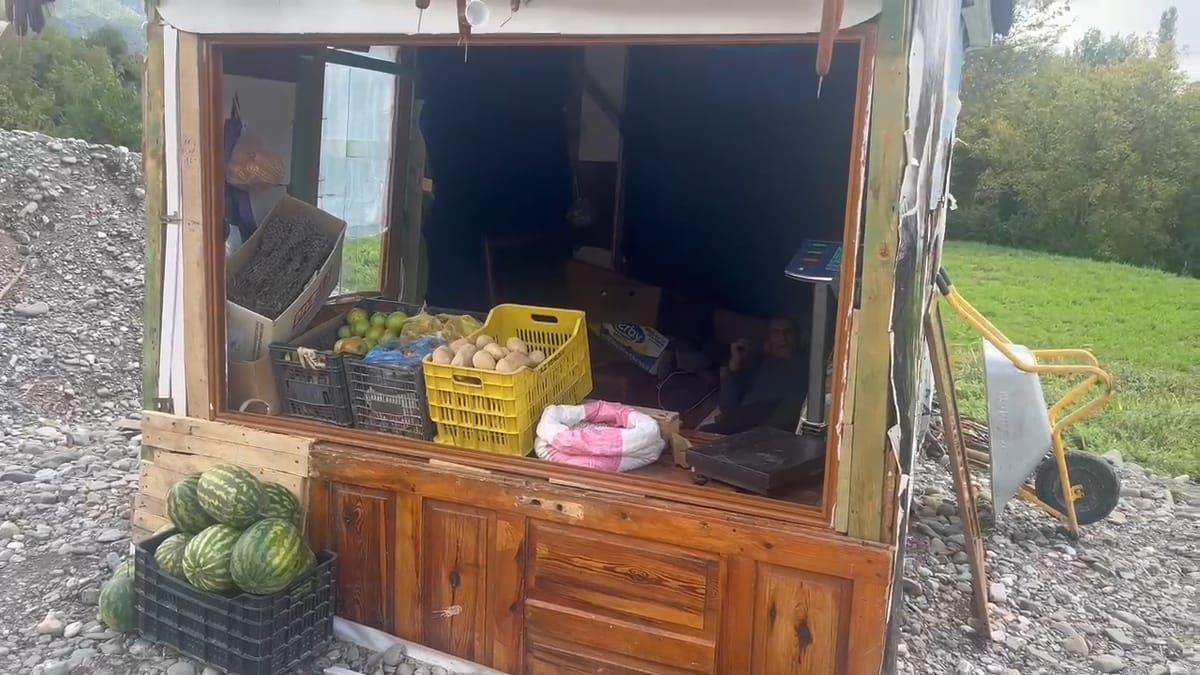 I kërkuan të heqë barakën, revoltohet banori i Bllatës së Poshtme: e bëjnë qëllimisht ngaqë kërkova të drejtën time në media