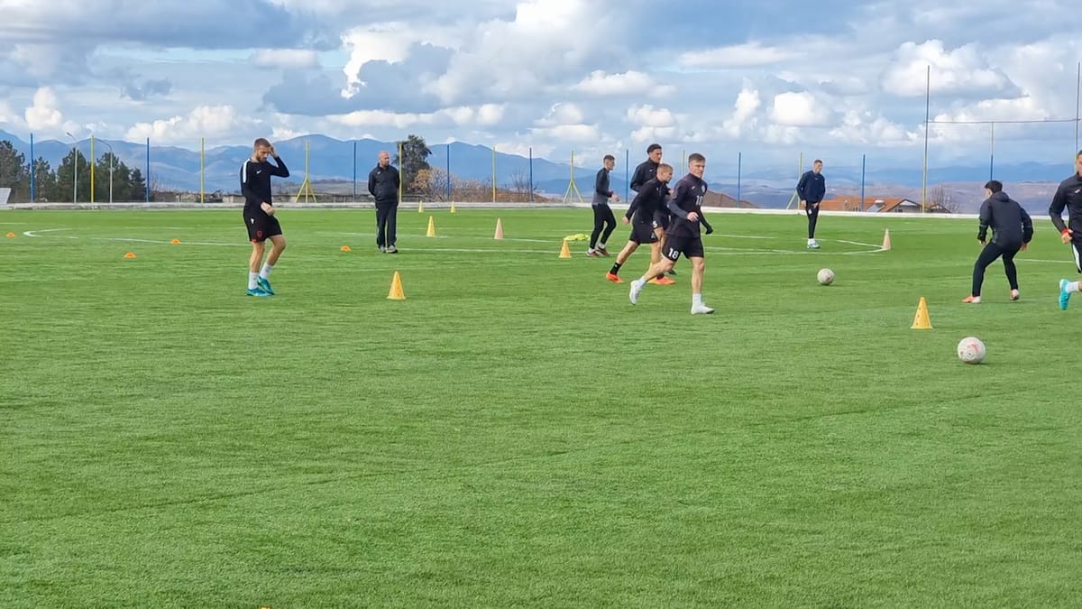 Futboll / Të hënën derbi i Qarkut Dibër, Burreli vs Korabi, Farruku: marrim tri pikë të plota