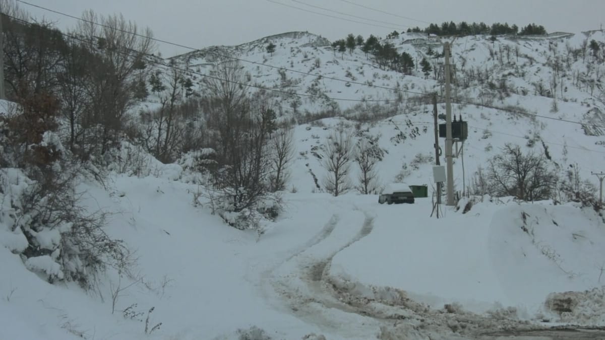 Reshjet e së dielës, bllokime të rrugëve, bllokime të sëmurëve etj