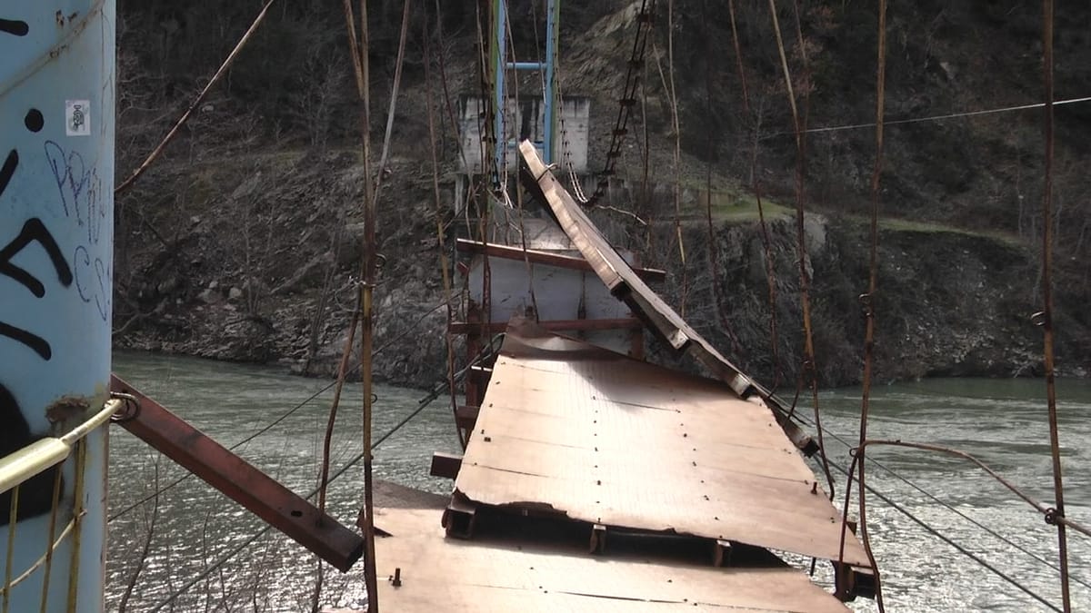 Kurbin / Ura në Skuraj, vijon të degradohet, asnjë masë e marrë deri tani