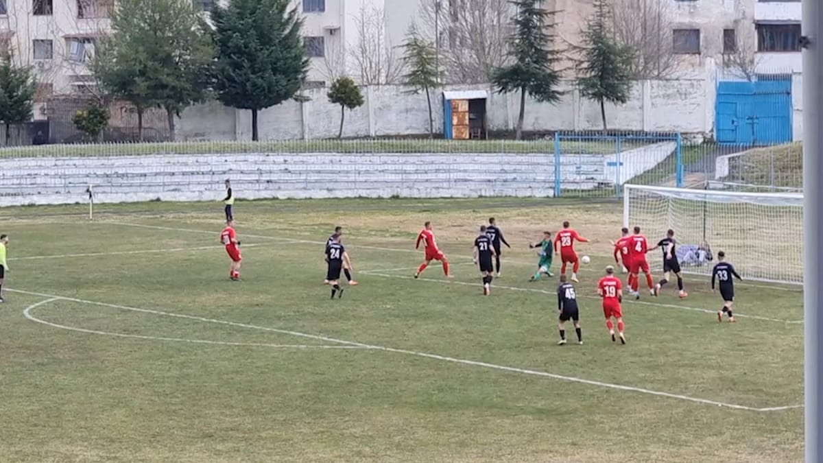 Futboll / Derbi i Qarkut Dibër, Korabi mund 2 me 1 Burrelin