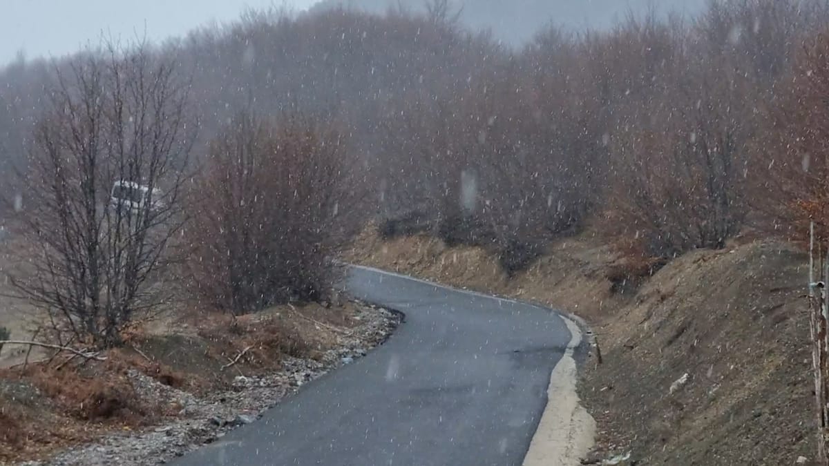 Moti bën "kthesë", reshje bore mbi 1000 metra