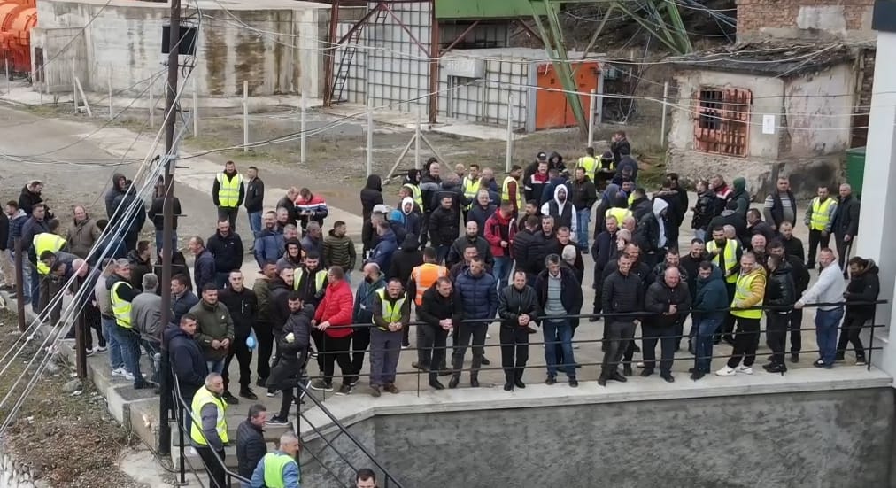 Minatorët e Bulqizës paralajmërojnë rikthimin në protestë