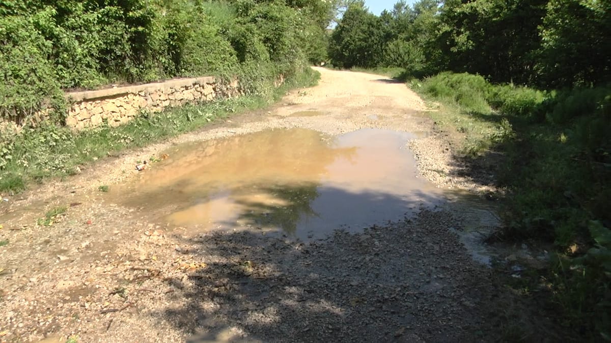 Rruga kufitare në Bulqizë vijon të jetë problematike