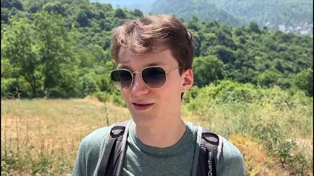 (VIDEO)RABDISHT, FLASIN NJË GRUP TURISTËSH TË HUAJ