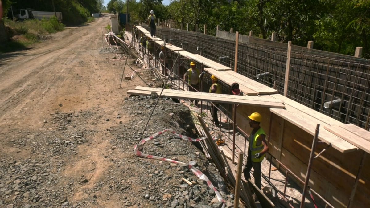 Burrel / Po rikonstruktohet unaza e poshtme e qytetit