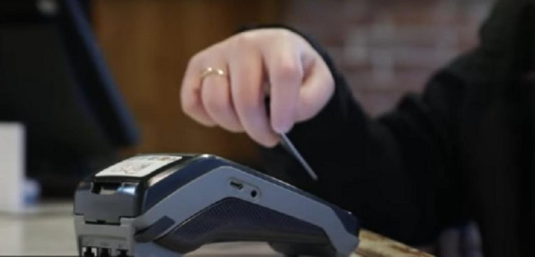 Banka e Shqipërisë ul komisionet për pagesat elektronike, rregulla të reja për pikat e këmbimit valutor