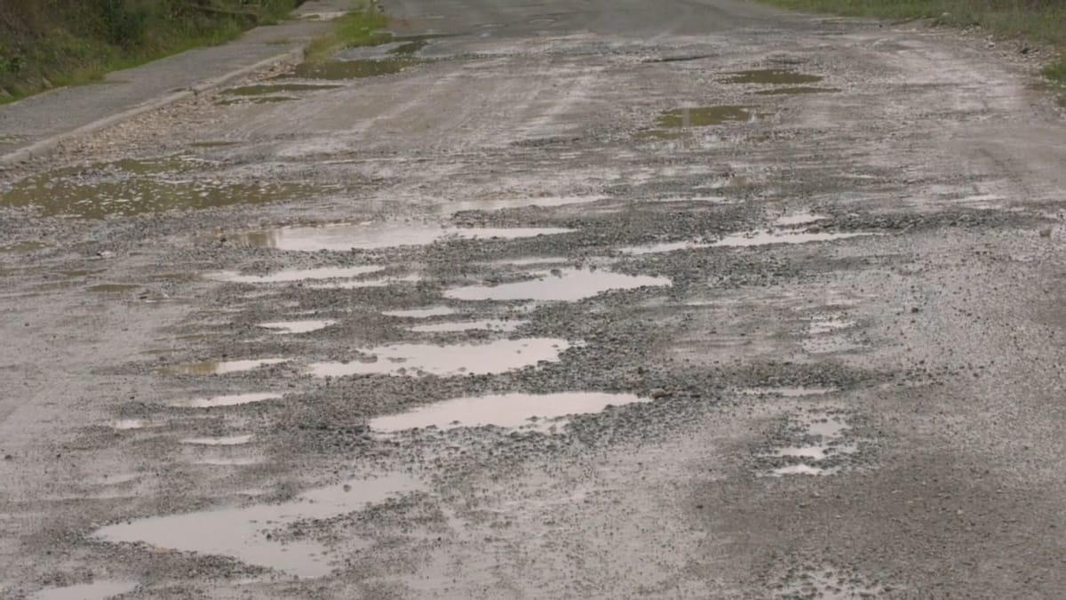 Shiu rikthen “pellgjet” në aksin nacional Ura e Matit – Rrëshen