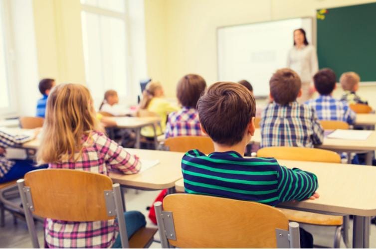 Sot nis viti i ri shkollor, 345 mijë nxënës ulen në banka! Rreth 150 mësues më tepër për fëmijët me aftësi ndryshe