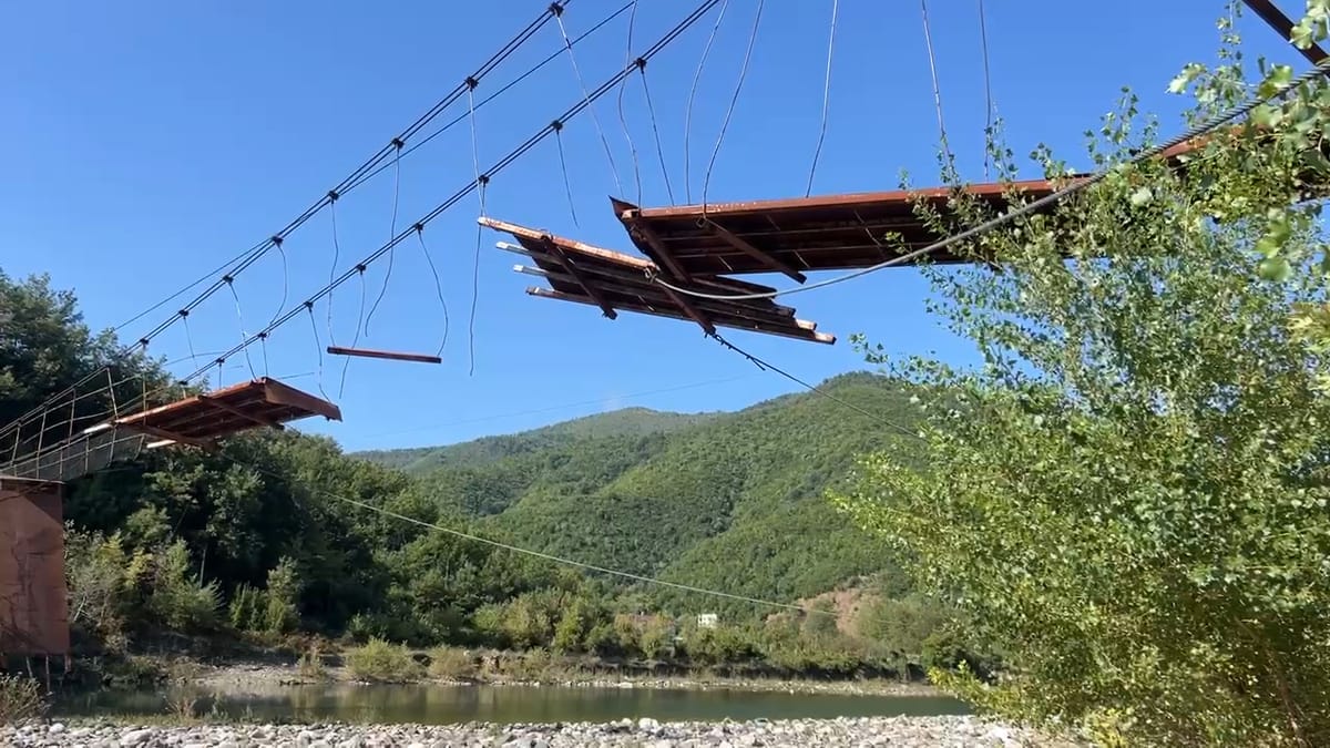 Ura e Skurajt, e degraduar totalisht, vijon të mbetet një shqetësim madhor për banorët e zonës.