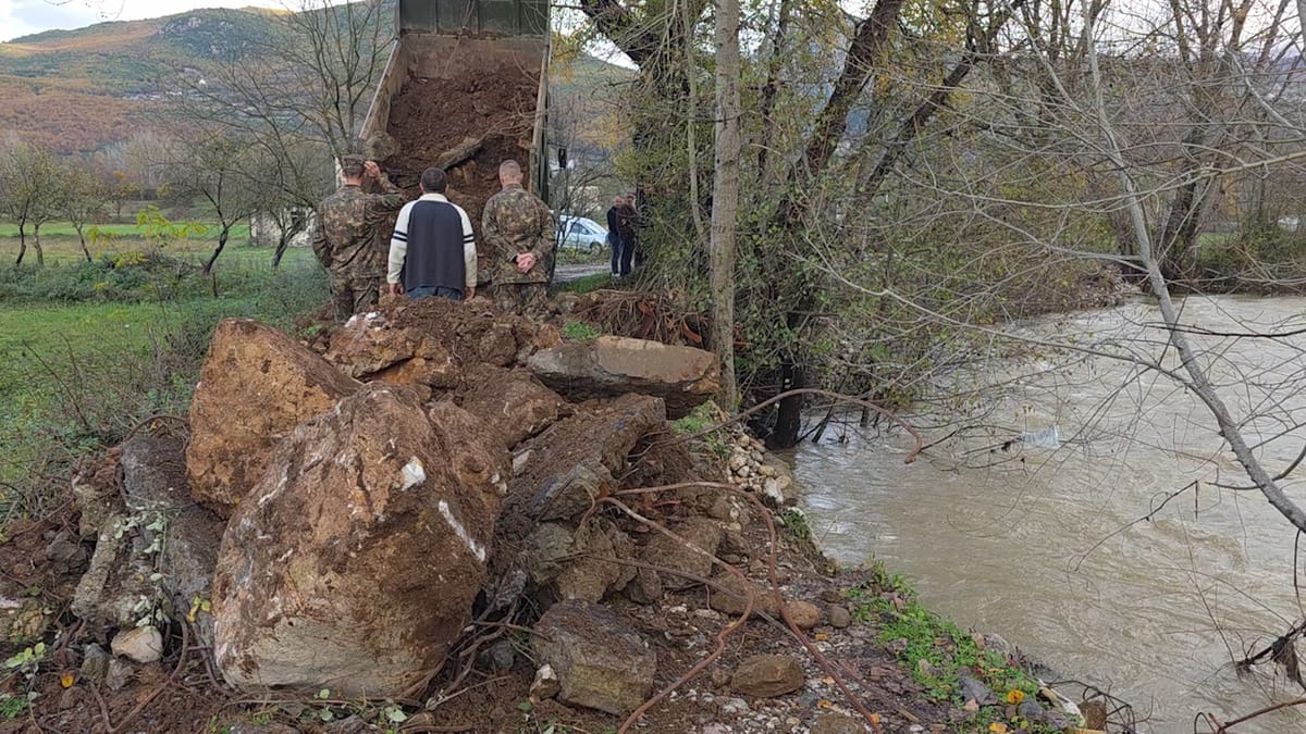 Situata në Bashkinë Mat pas reshjeve të shiut