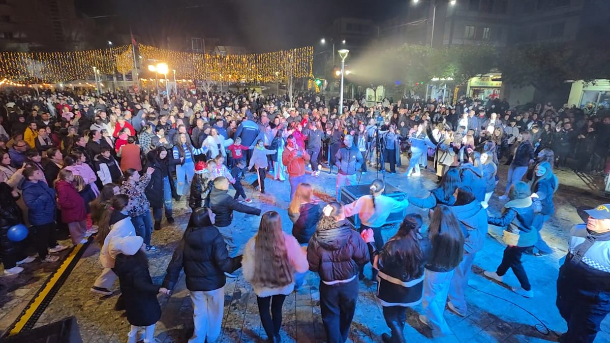 Bashkia Mat, koncert festiv me rastin e festave të fundvitit
