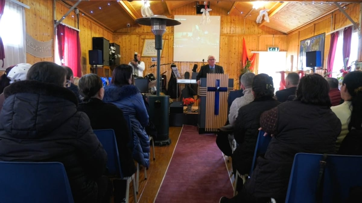 Kisha Ungjillore Burrel, mban Shërbesën e Krishtlindjes