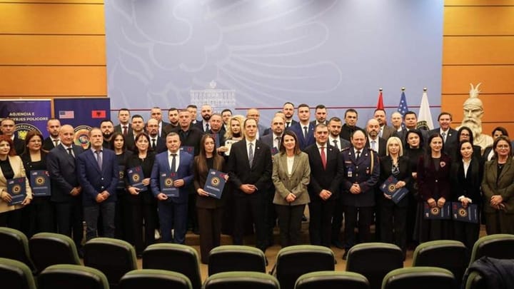 Zyrtari i Lartë i Departamentit të Shtetit Amerikan Takime të Rëndësishme në Tiranë