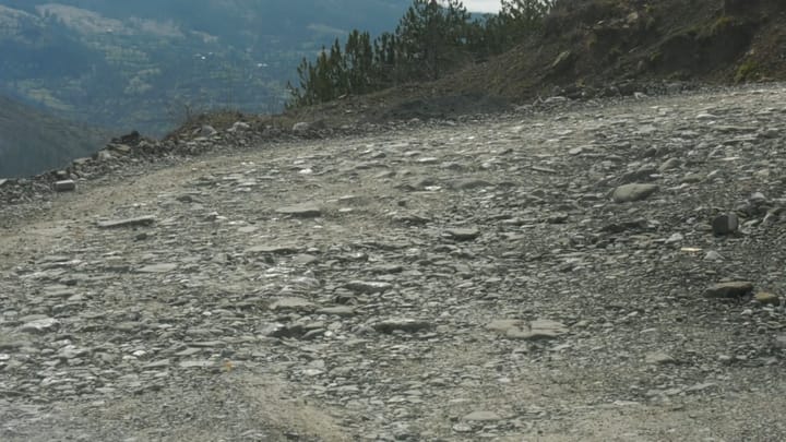 Rruga Xibër Hane – Ketë vijon të jetë e amortizuar