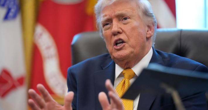 Trump: Po shqyrtoj mundësinë e zvogëlimit të operacionit në Iran