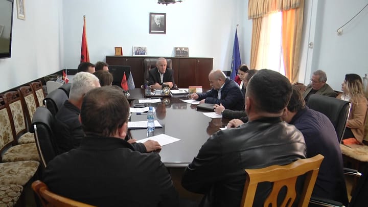 Prefekti, mbledhe për sistemin e bujqësisë