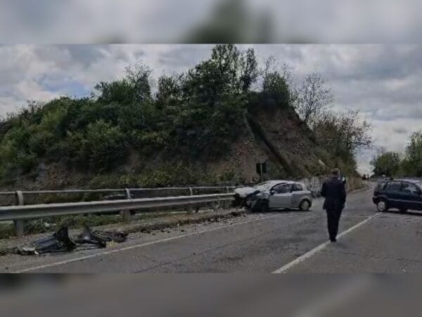 EMRAT/ Aksidenti në rrugën Maqellarë-Peshkopi, dy të plagosur nisen me urgjencë drejt Tiranës