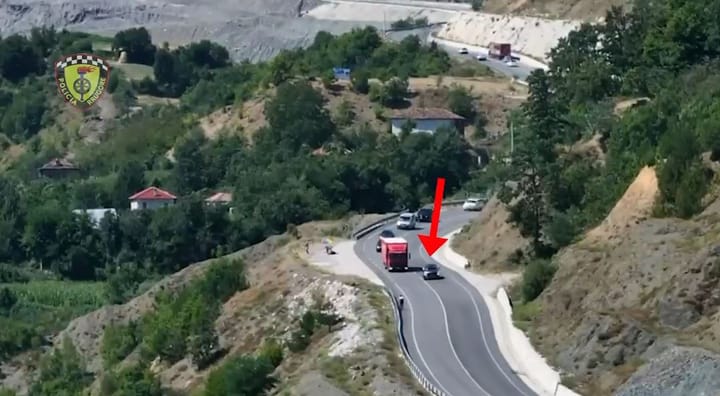 Alarm në rrugët e Qarkut të Dibrës, Policia zbarkon me dronë, radarë dhe makina inteligjente: 1081 gjoba në vetëm një javë