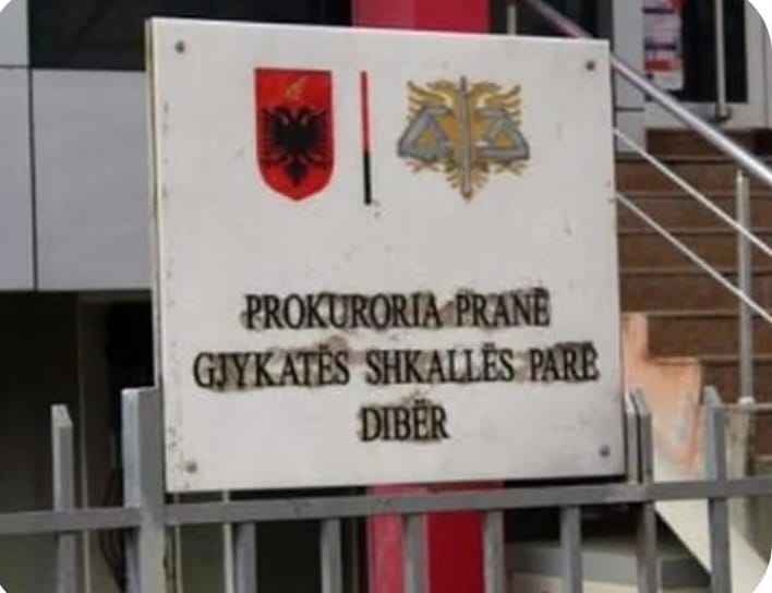 U arrestuan për plantacionin me 1121 bimë të dyshuara cannabisativa, Gjykata e Dibrës i lë në arrest shtëpie