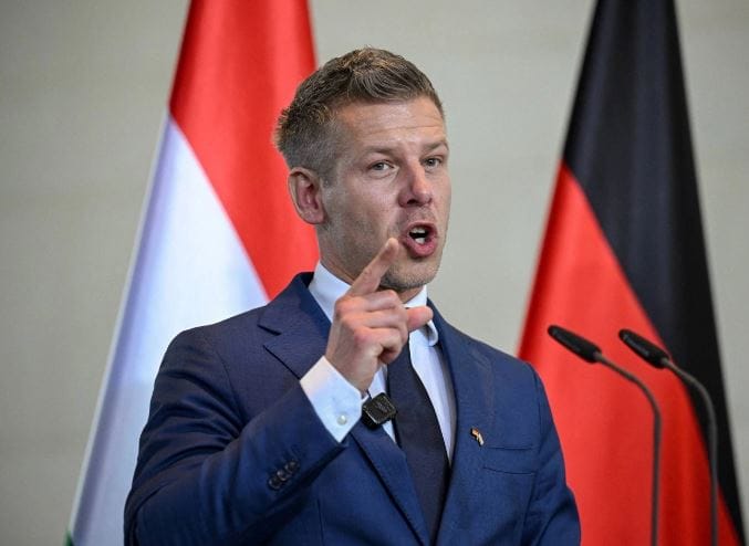 “Do të kontrollohen të gjithë” – Magyar njofton projektligjin për verifikimin e pasurive të politikanëve dhe zyrtarëve të lartë