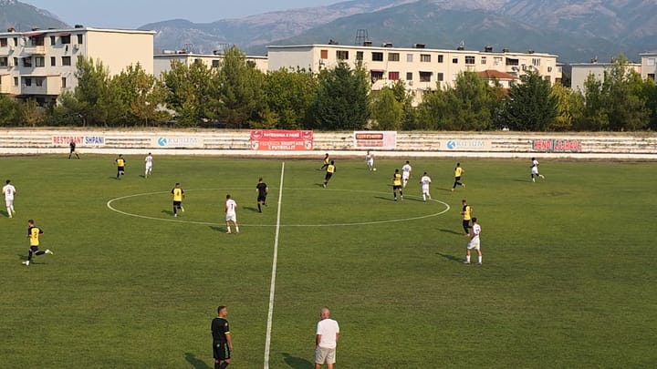 FUTBOLL / BURRELI E NIS ME BARAZIM KAMPIONATIN, PROBLEME E TENSIONE NË FUSHË NGA DREJTUESIT E KASTRIOTIT