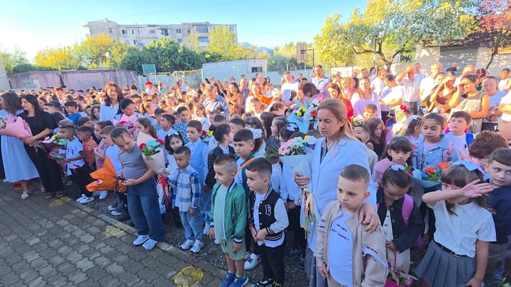 Nis viti i ri shkollor, shkollat presin nxënësit nga kjo e hënë