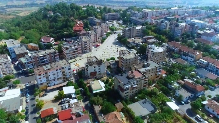 REVISTA MONITOR/ Shqipëria, një “fshat i madh”, vetëm 6 bashki klasifikohen si “qytet”. Bashkia Mat klasifikohet ne vendin e 20-të me 47% i urbanizuar