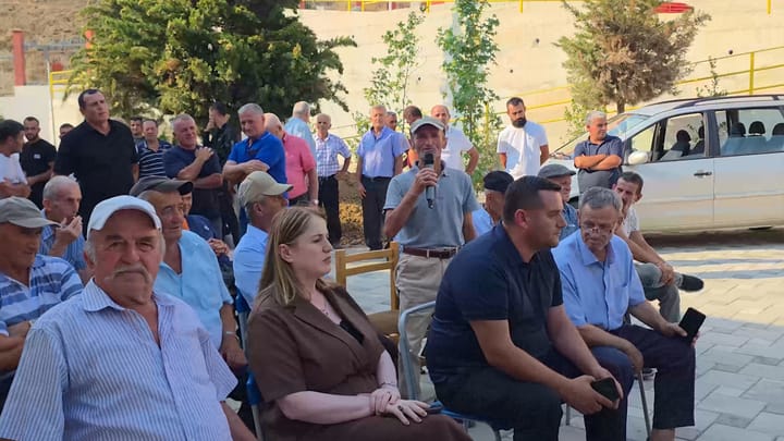 ZHVILLOHET DËGJESA NË LIS E RUKAJ