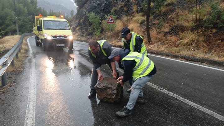 Gurë e shkëmbinj në Shkopet