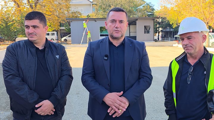 Terminali i autobusave në Burrel drejt përfundimit